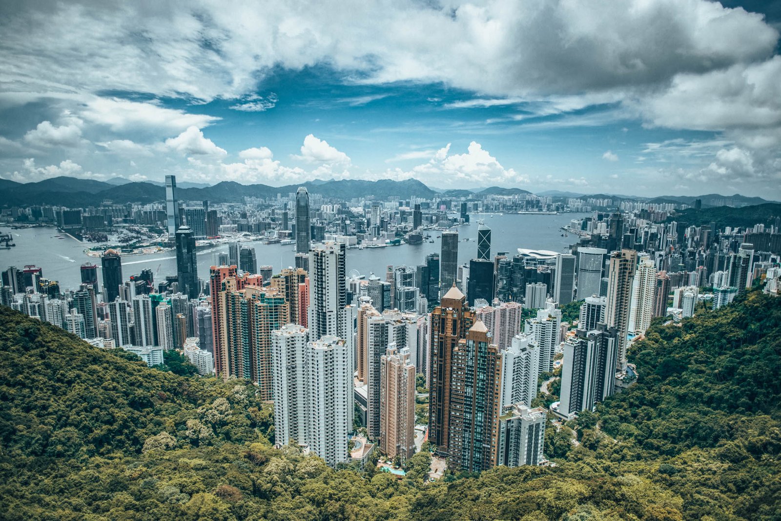 Ultimate Hong Kong Travel Guide: Adventure, Nature, Food & Shopping