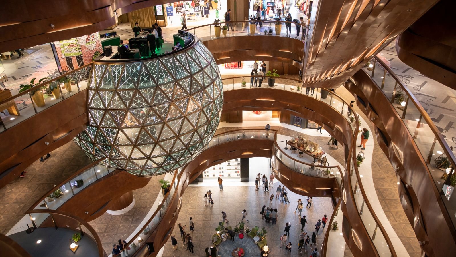 Image for Shopping: From Luxury to Street Markets